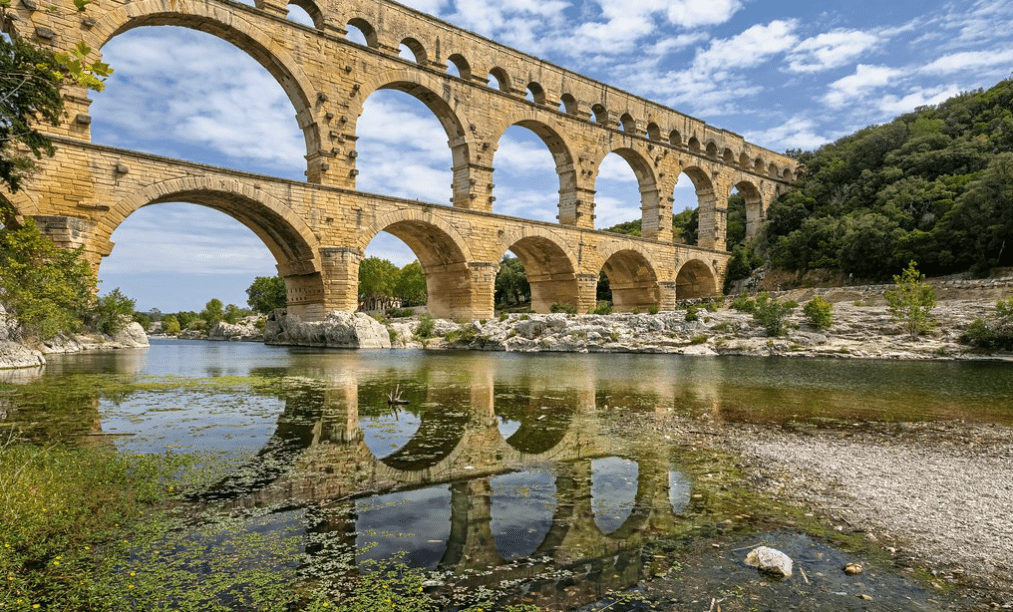 trip to Pont du Gard (Occitanie)